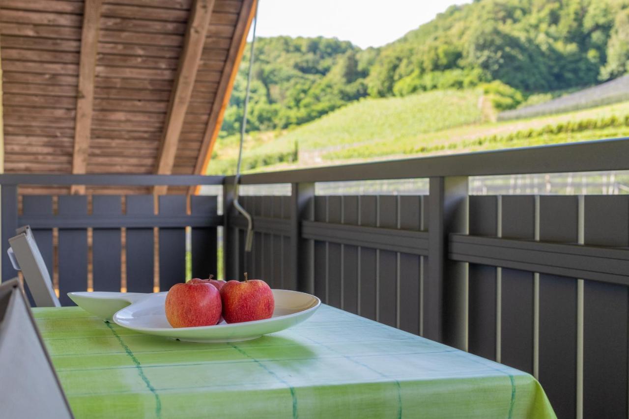 Bed and Breakfast Haus Stolz Аппиано-Сулла-Страда-дель-Вино Экстерьер фото