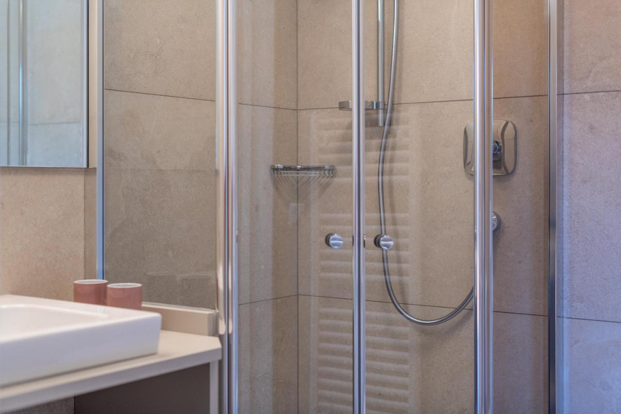 Bed and Breakfast Haus Stolz Аппиано-Сулла-Страда-дель-Вино Экстерьер фото